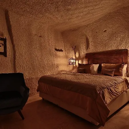 The Owl Cave Γκόρεμε