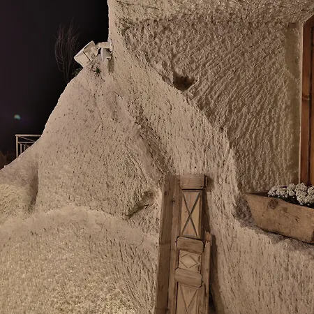 The Owl Cave 3* Γκόρεμε