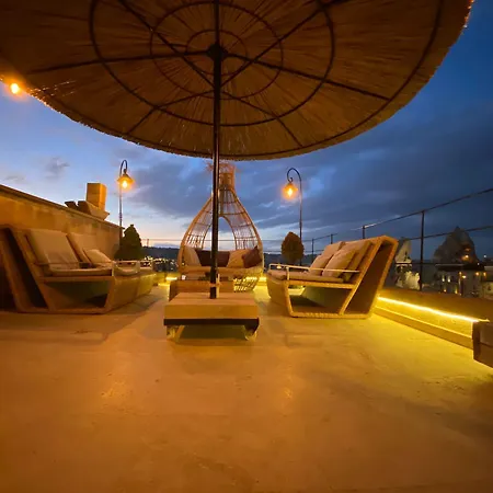 Hotel The Owl Cave 3*