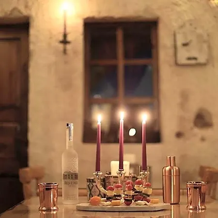 The Owl Cave Hotel 3*