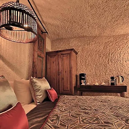 The Owl Cave Hotel Göreme