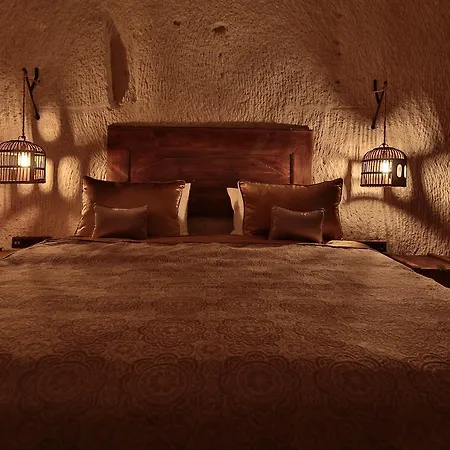 The Owl Cave Hotel 3*