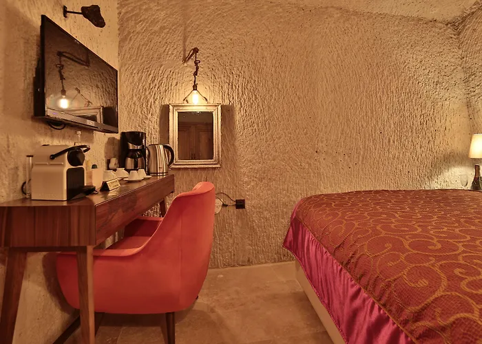 Hotel The Owl Cave 3*