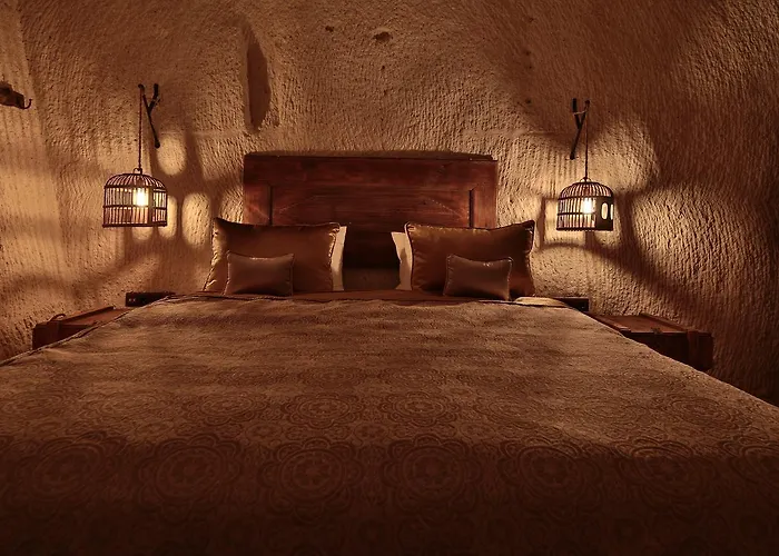 The Owl Cave Hotel 3*